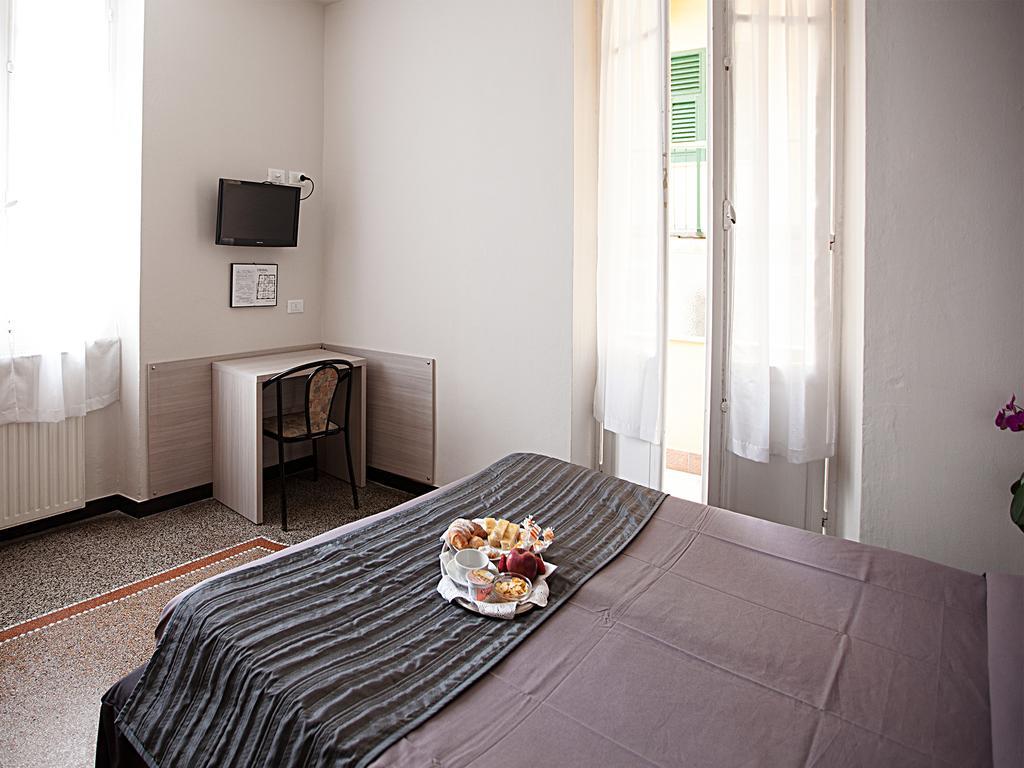 Hotel Ristorante Milton Varazze Ngoại thất bức ảnh