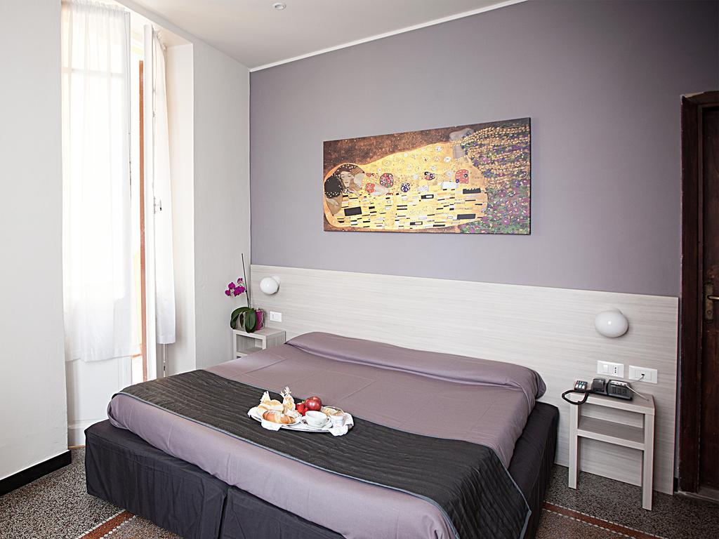Hotel Ristorante Milton Varazze Ngoại thất bức ảnh