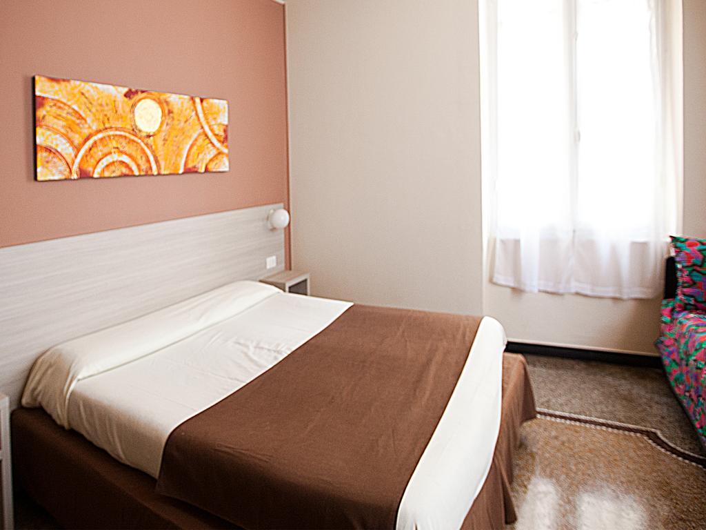 Hotel Ristorante Milton Varazze Ngoại thất bức ảnh